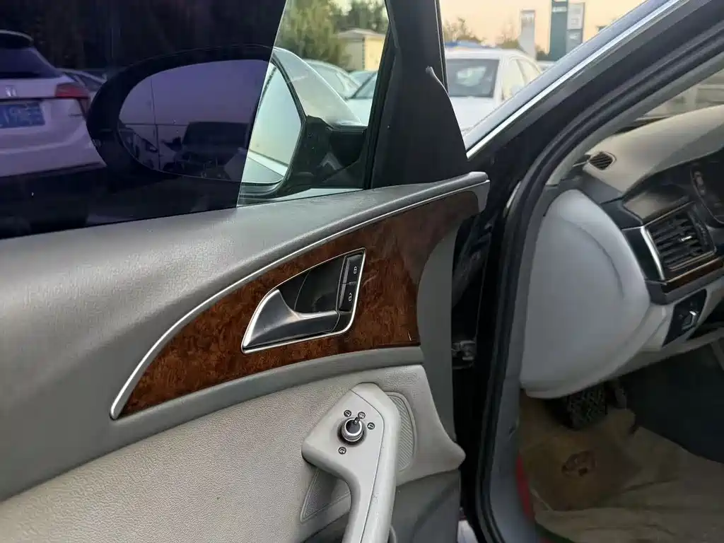 Audi A6L — миниатюра 9