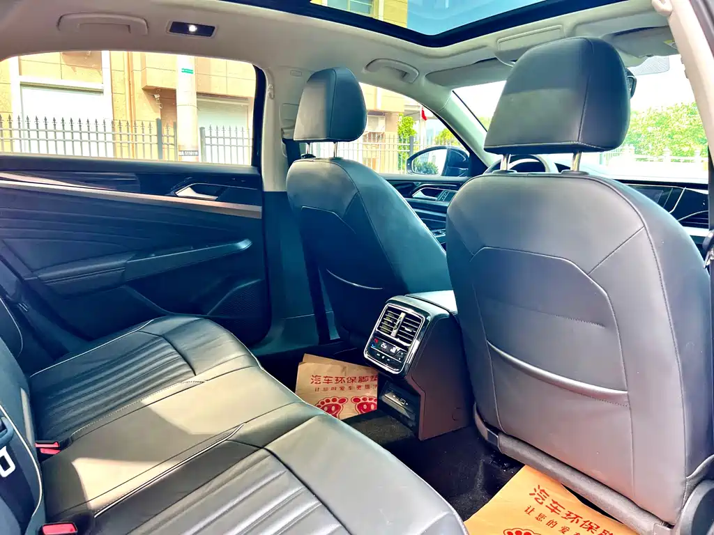 Volkswagen Passat — миниатюра 13