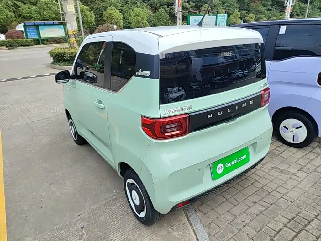 Wuling MINIEV — миниатюра 5