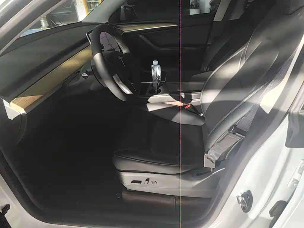 Tesla Model Y — миниатюра 15