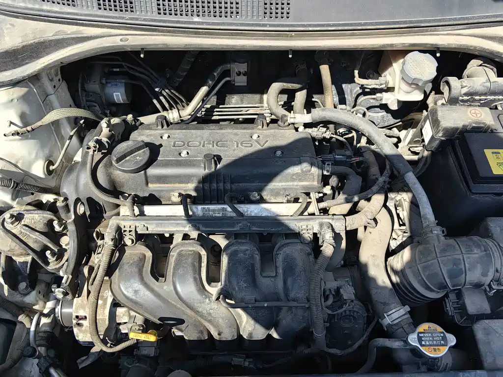 Hyundai Elantra — миниатюра 17