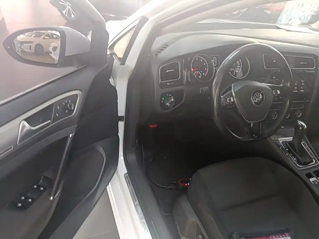 Volkswagen Golf — миниатюра 16