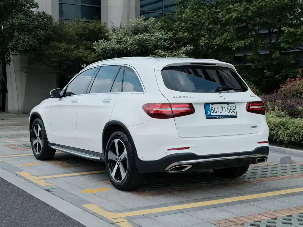 Mercedes-Benz GLC — миниатюра 8