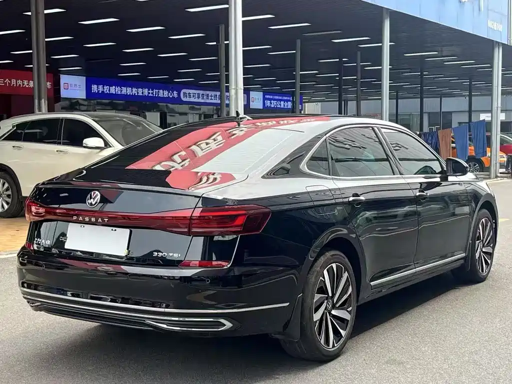 Volkswagen Passat — миниатюра 4
