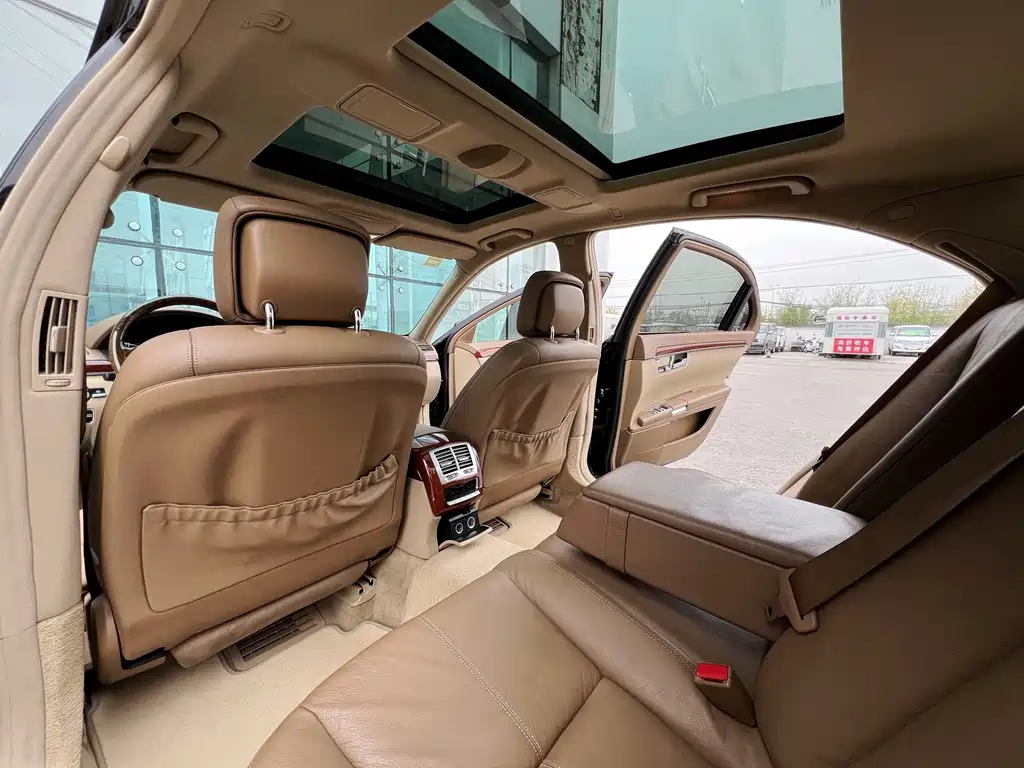Mercedes-Benz S-Class — миниатюра 11