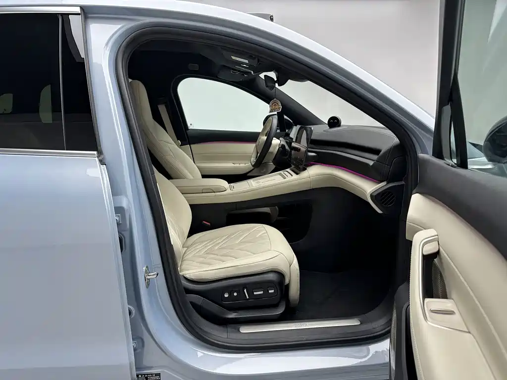 NIO EC6 — миниатюра 13