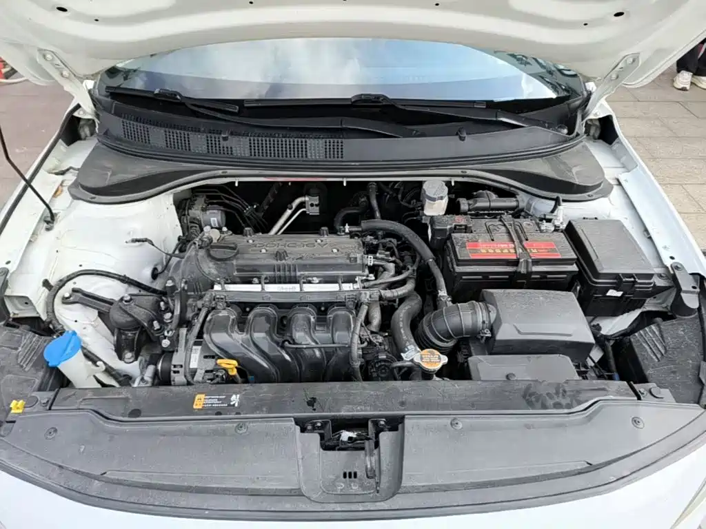 Hyundai Elantra — миниатюра 20