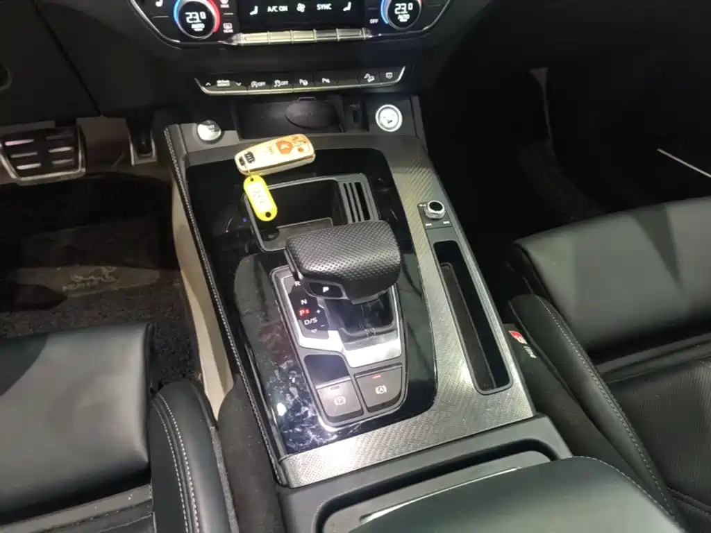 Audi Q5L — миниатюра 14