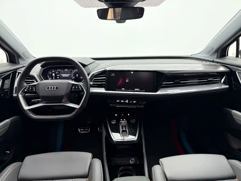 Audi Q4 e-tron — миниатюра 7