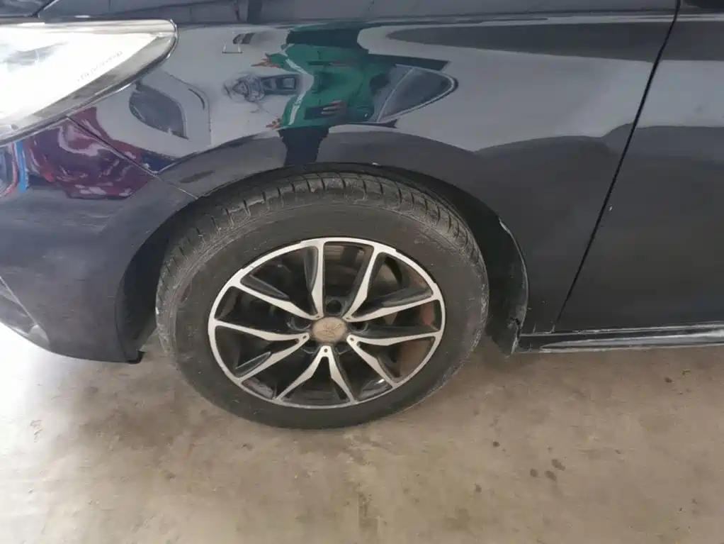 BYD MAX — миниатюра 23
