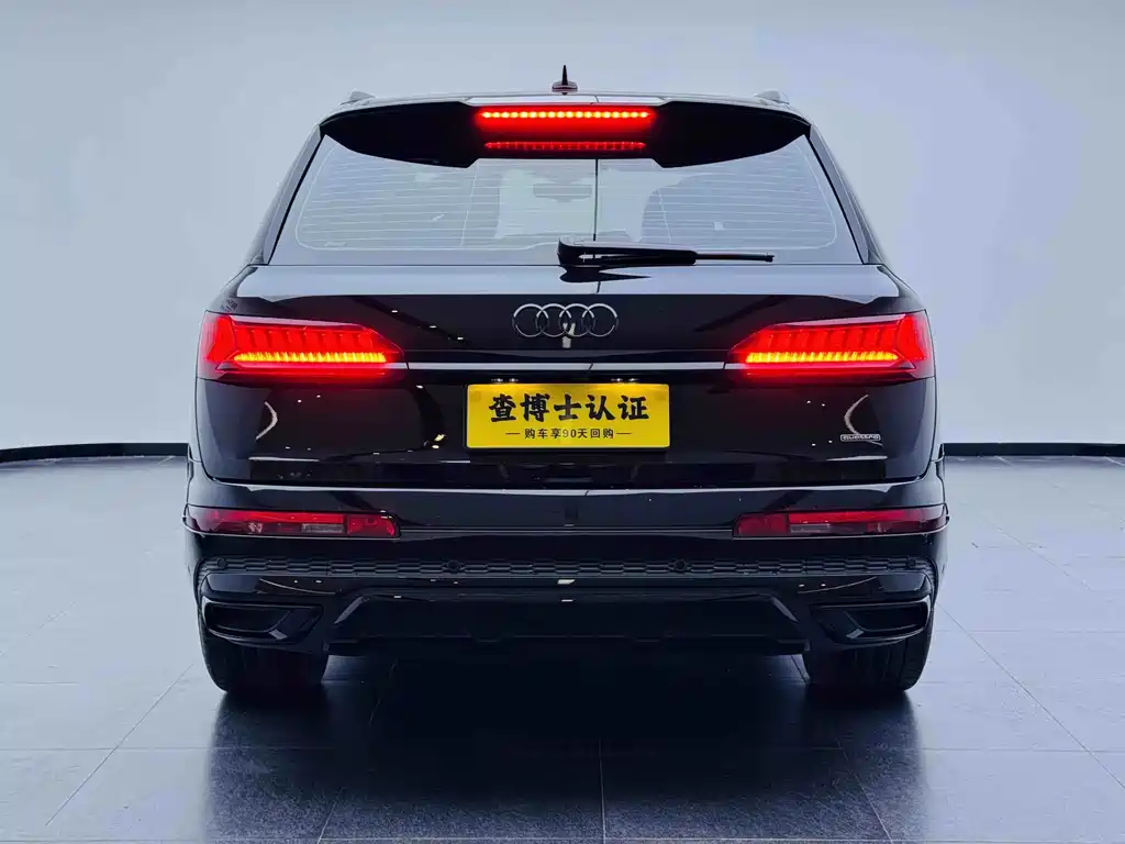 Audi Q7 — миниатюра 5