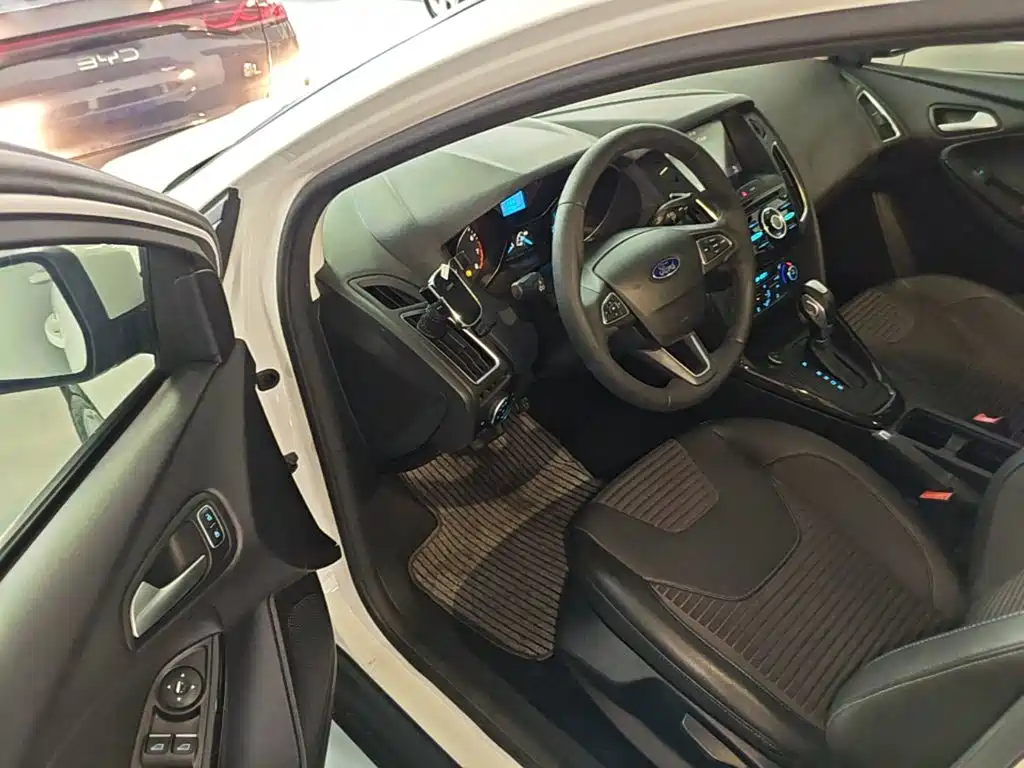 Ford Focus — миниатюра 16
