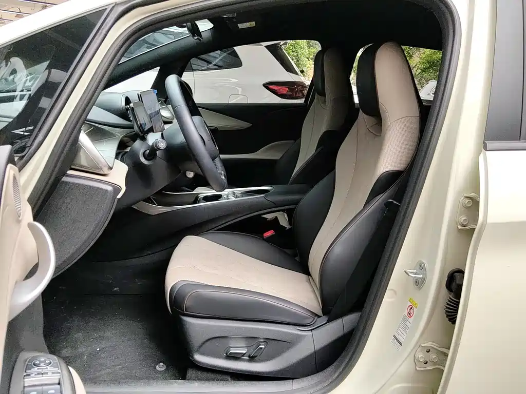 BYD Dolphin 2025 420km Freedom