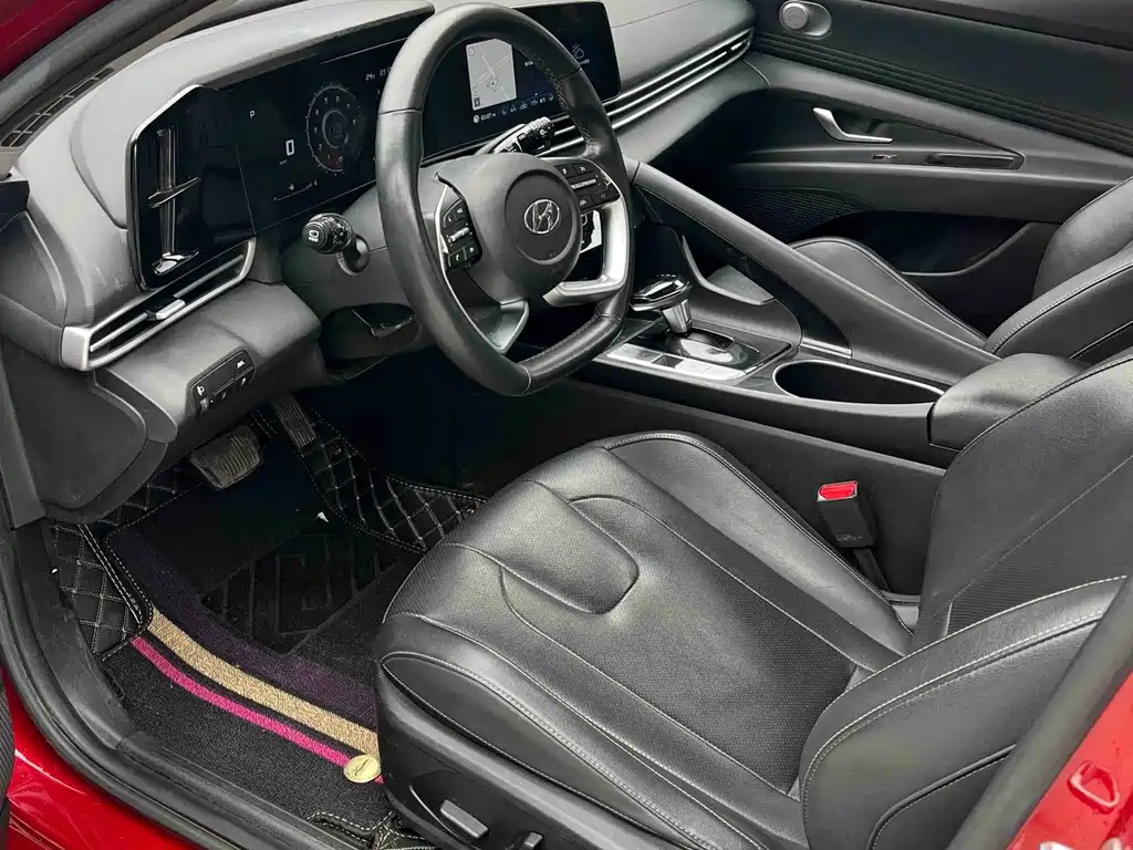 Hyundai Elantra — миниатюра 7