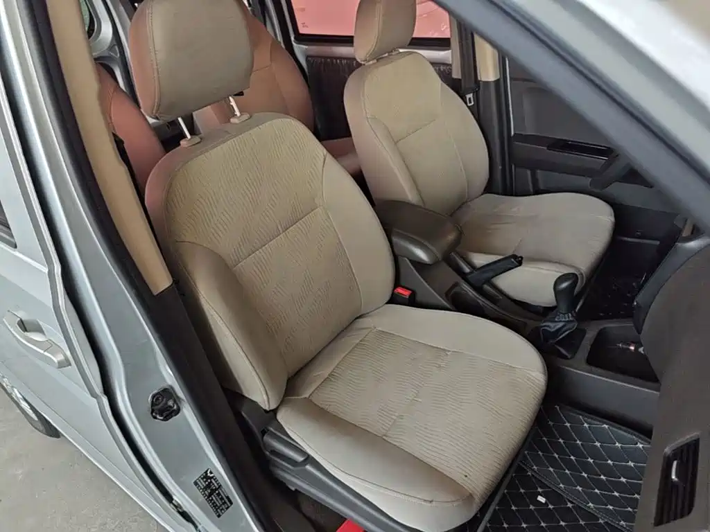 Wuling Rongguang V — миниатюра 25