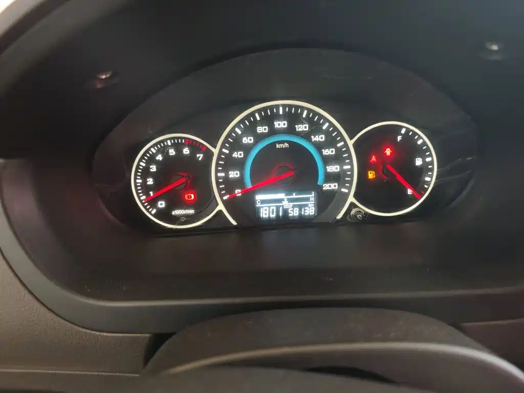 Wuling Rongguang V — миниатюра 12