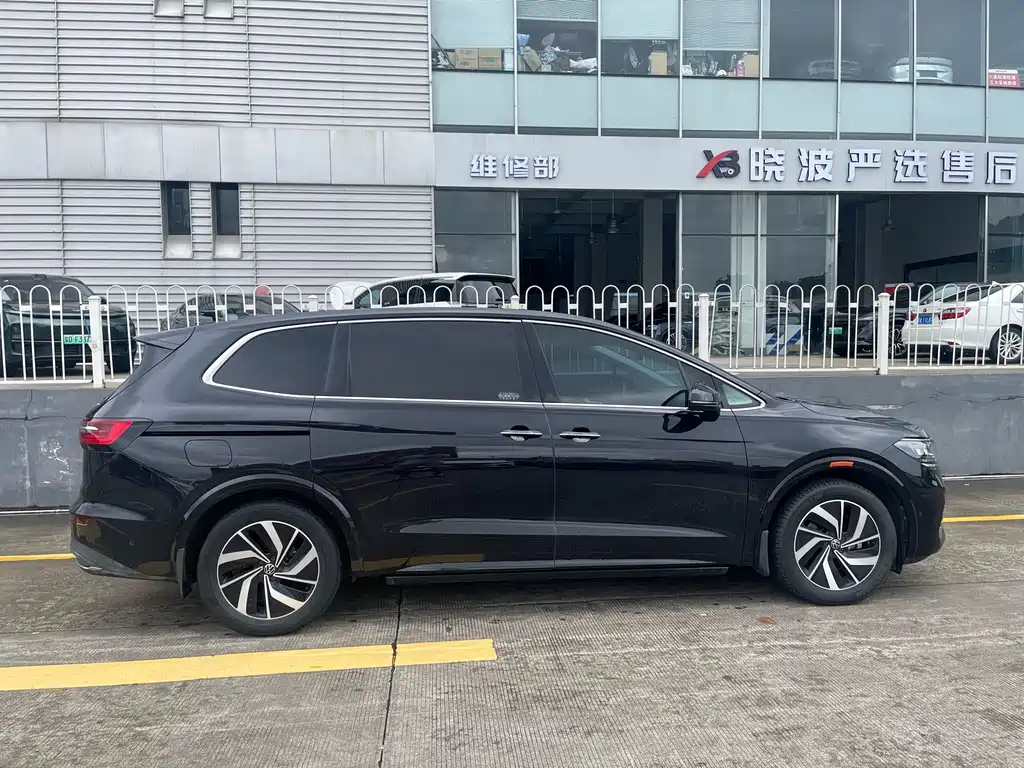 Volkswagen Viloran 2022 380TSI