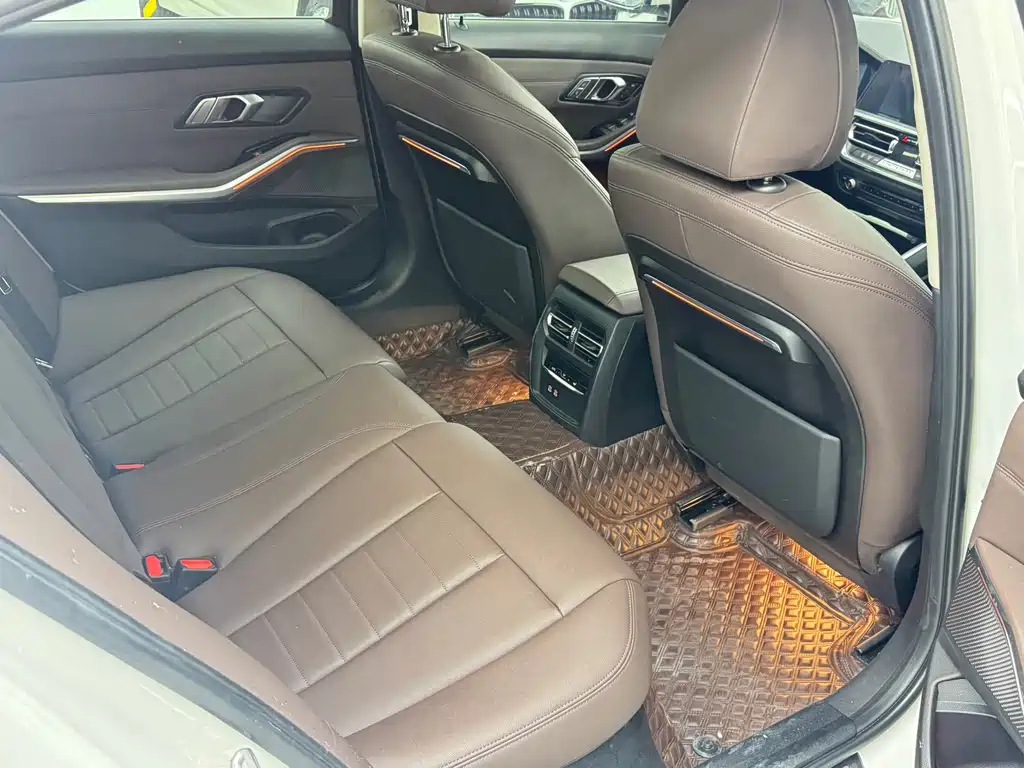 BMW 3 Series — миниатюра 12