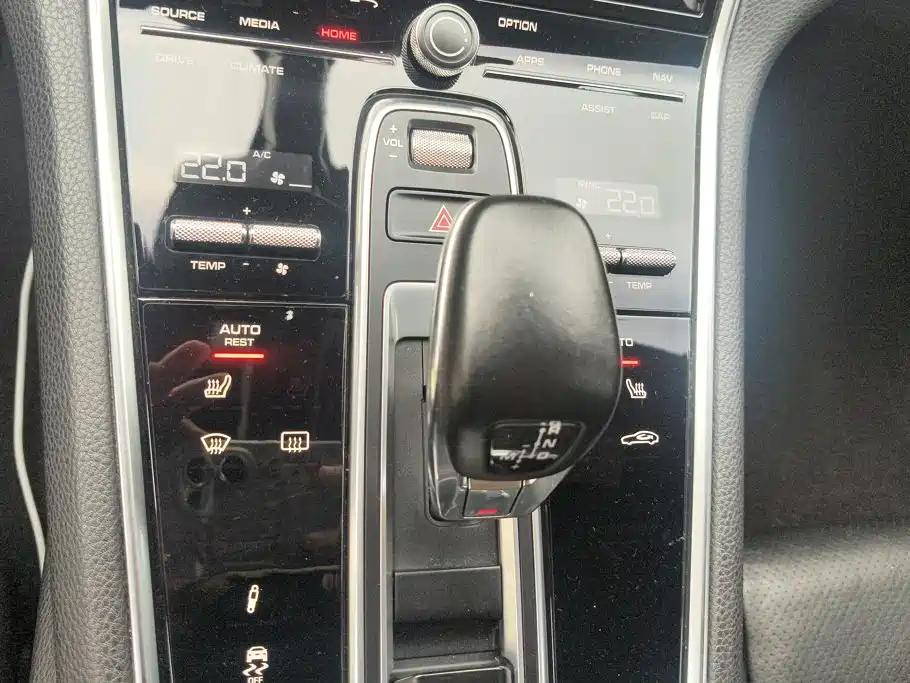 Porsche Panamera — миниатюра 16