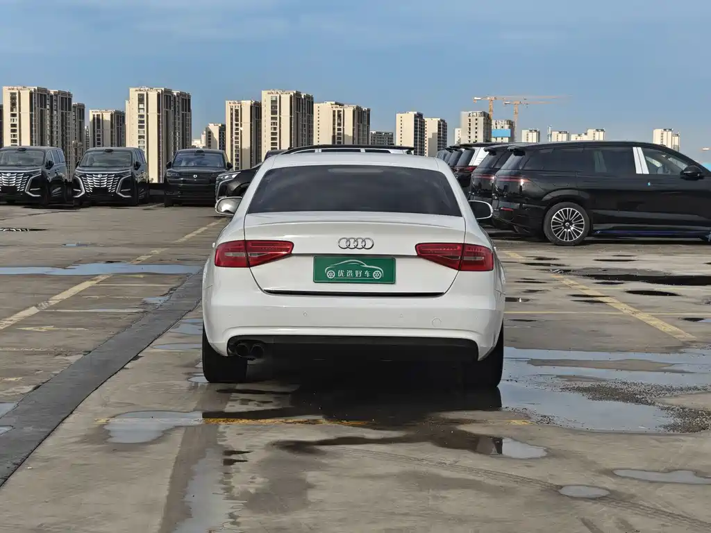 Audi A4L 2015 35 TFSI AT