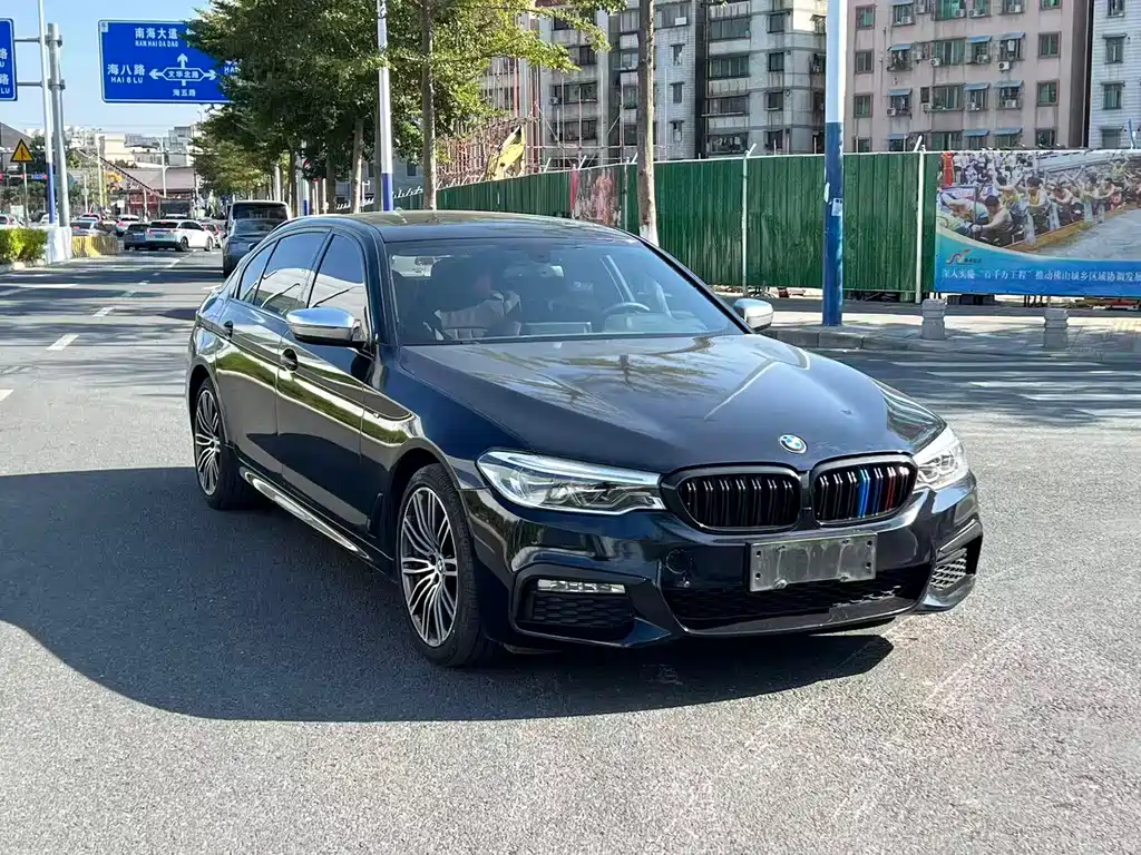 BMW 5 SERIES