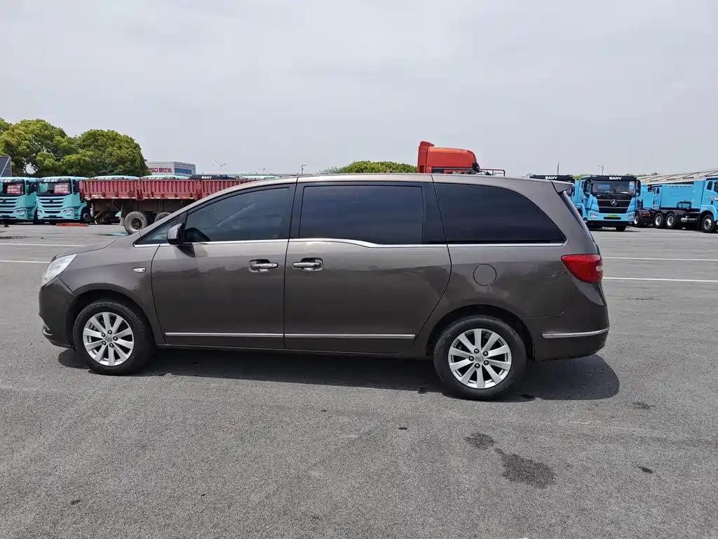 Buick GL8 2017 25S Comfort V