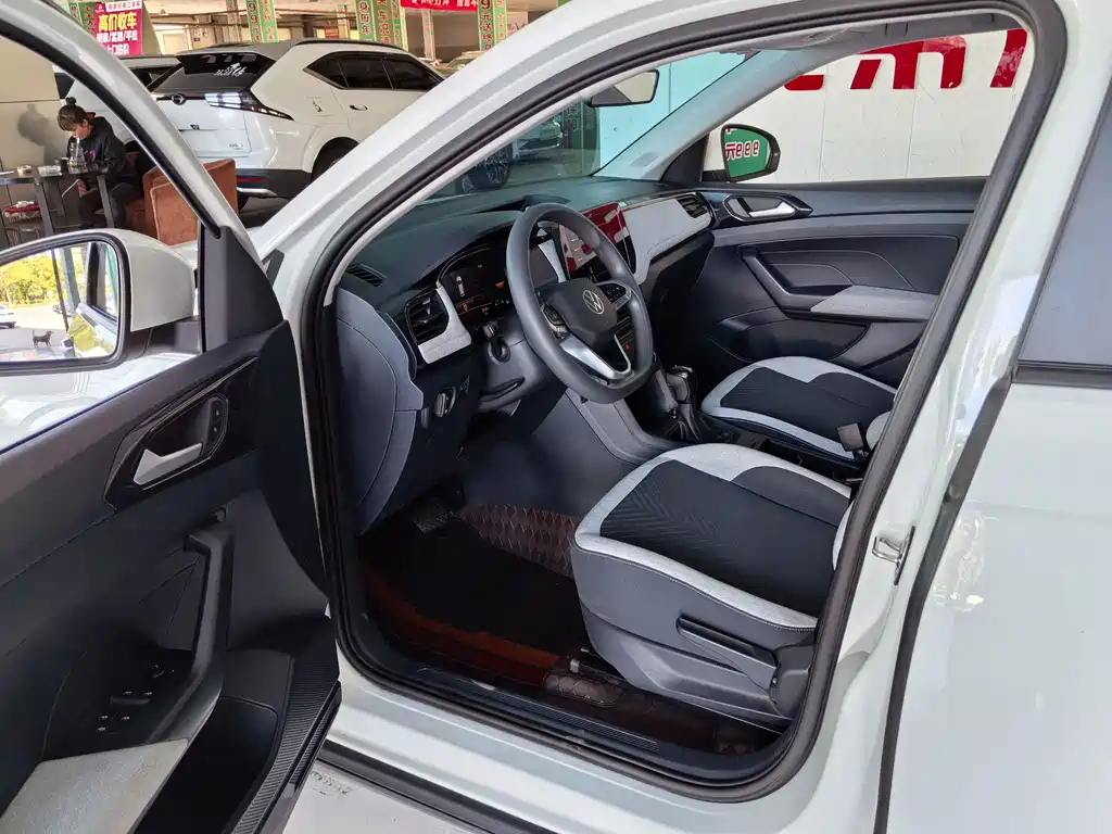Volkswagen Tharu — миниатюра 7