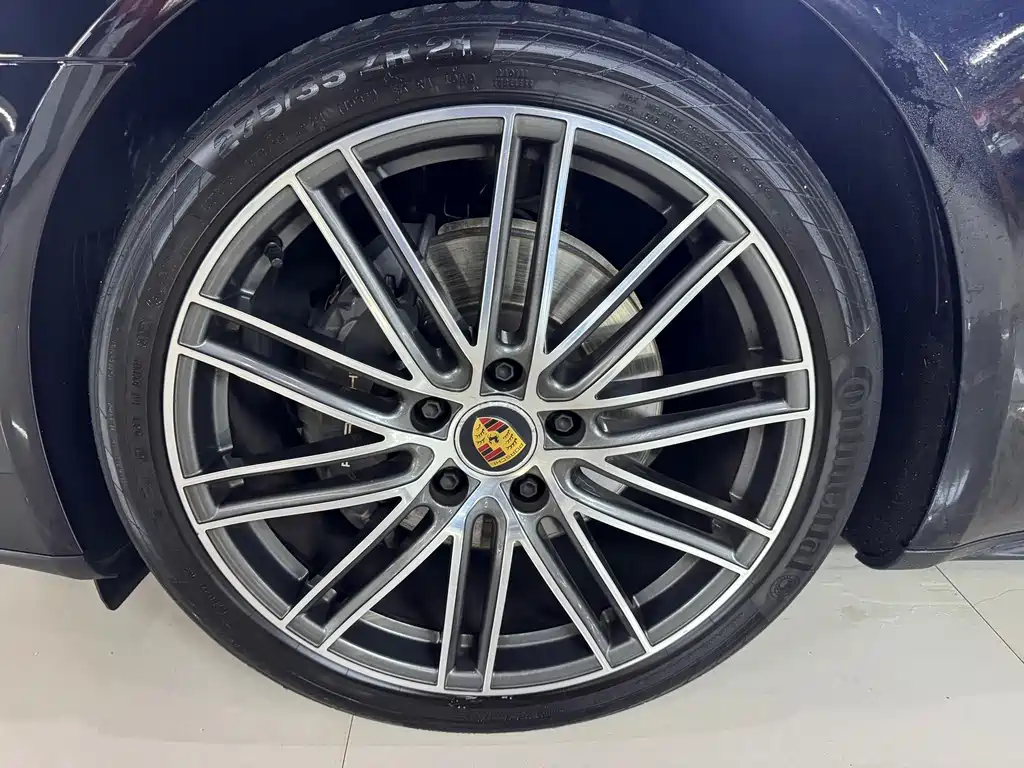 Porsche Panamera — миниатюра 3