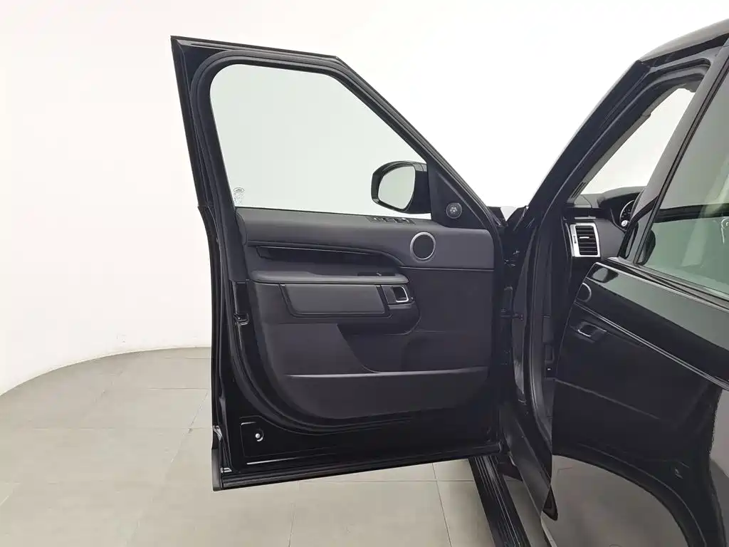 Land Rover Discovery — миниатюра 8