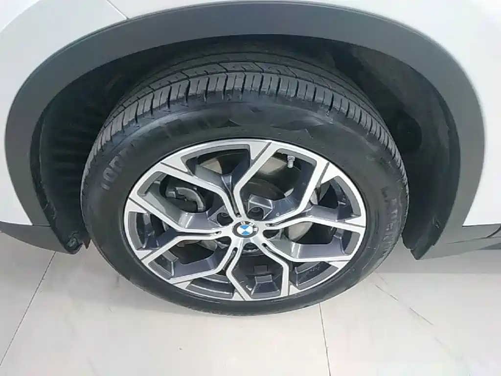 BMW X1 — миниатюра 23
