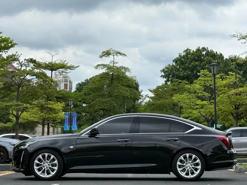 Cadillac CT5 — миниатюра 5