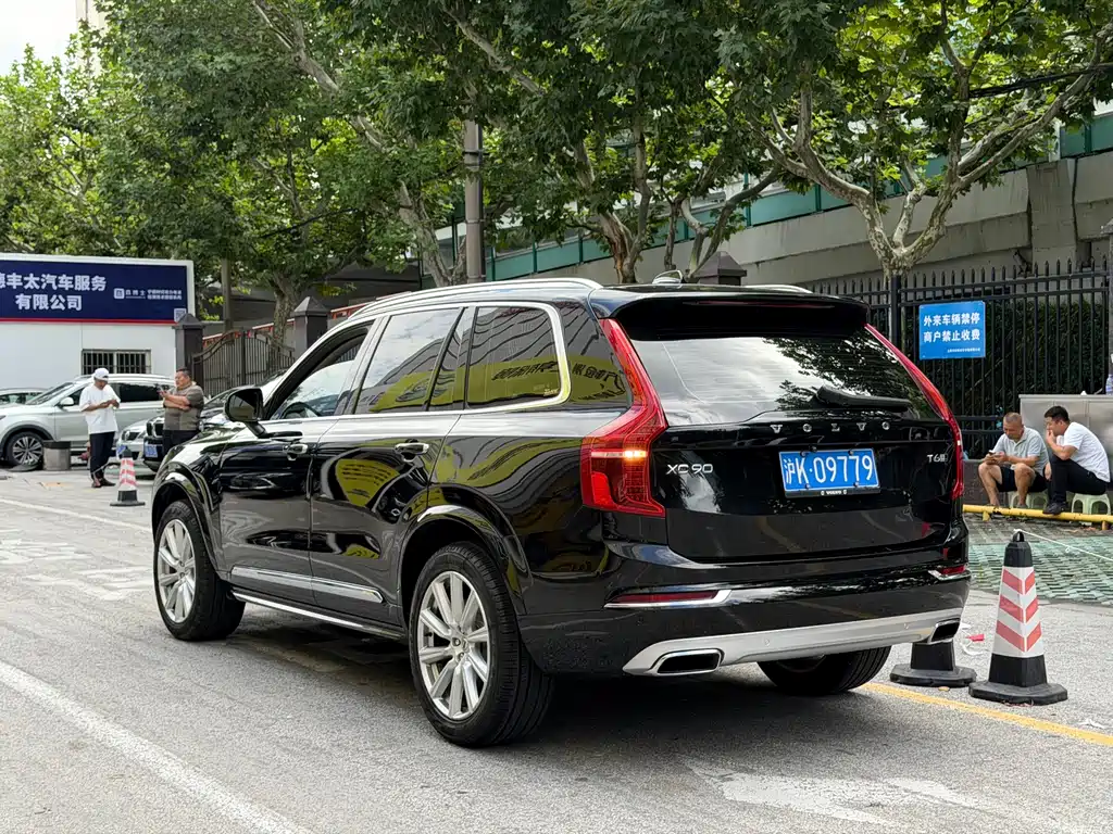 Volvo XC90 — миниатюра 11