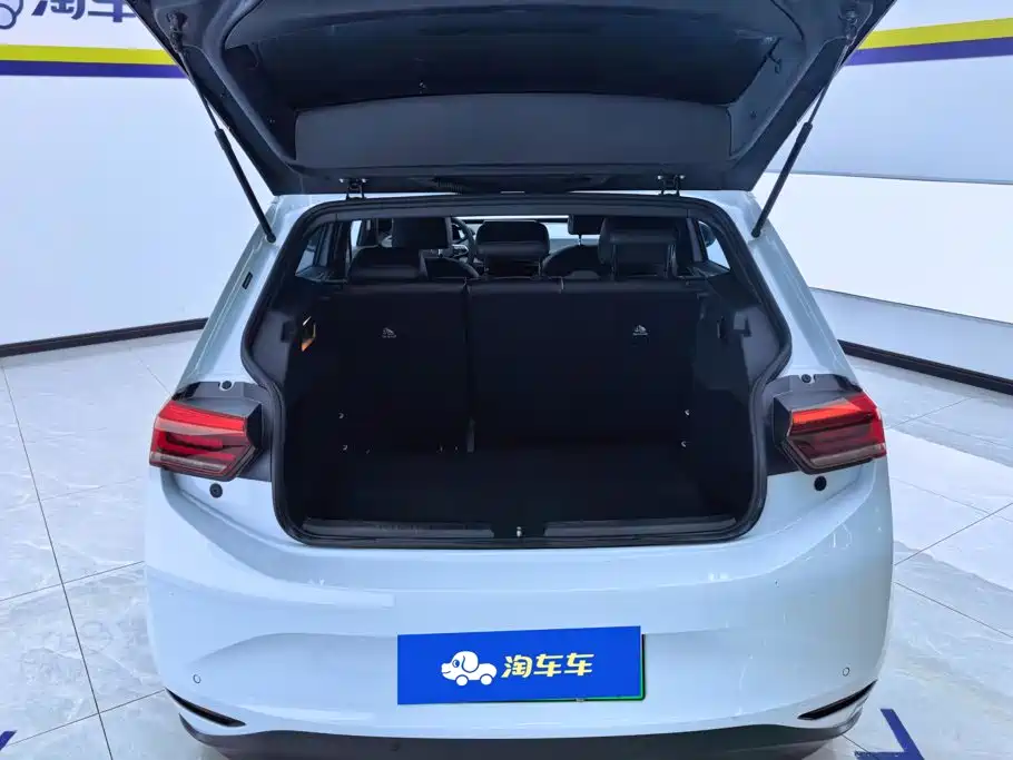 Volkswagen ID.3 — миниатюра 4