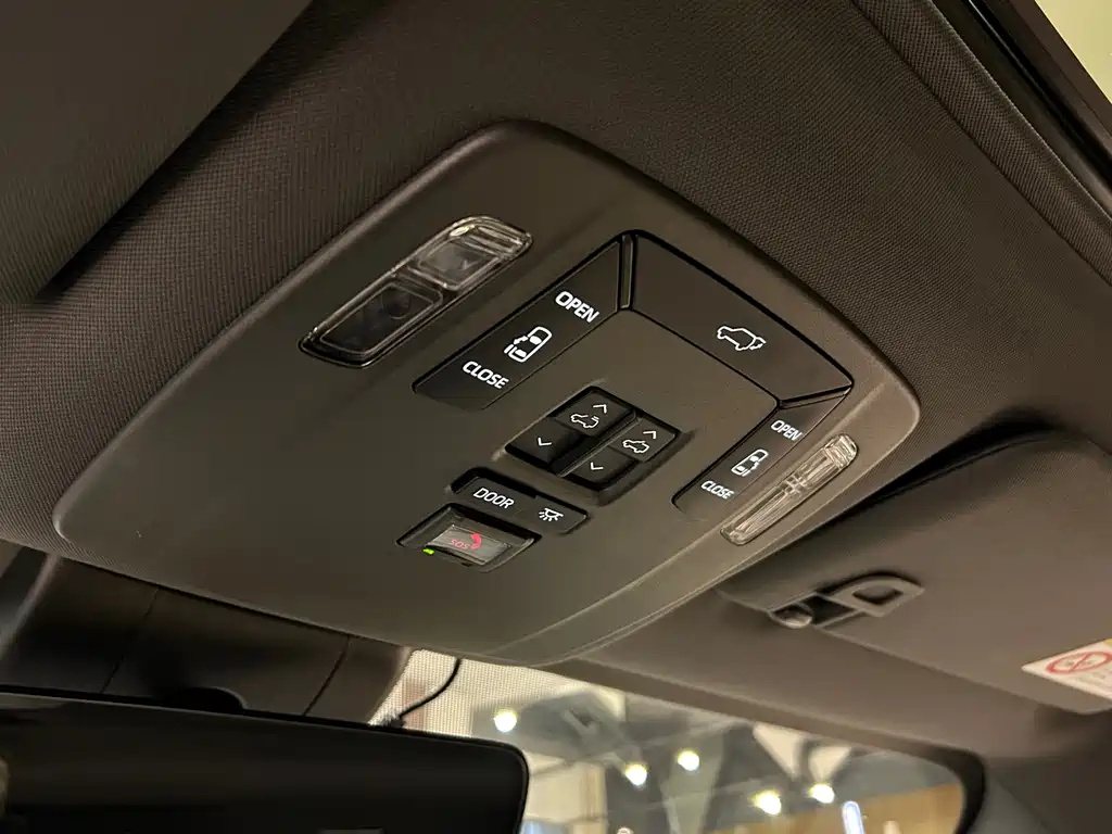 Toyota Sienna — миниатюра 15