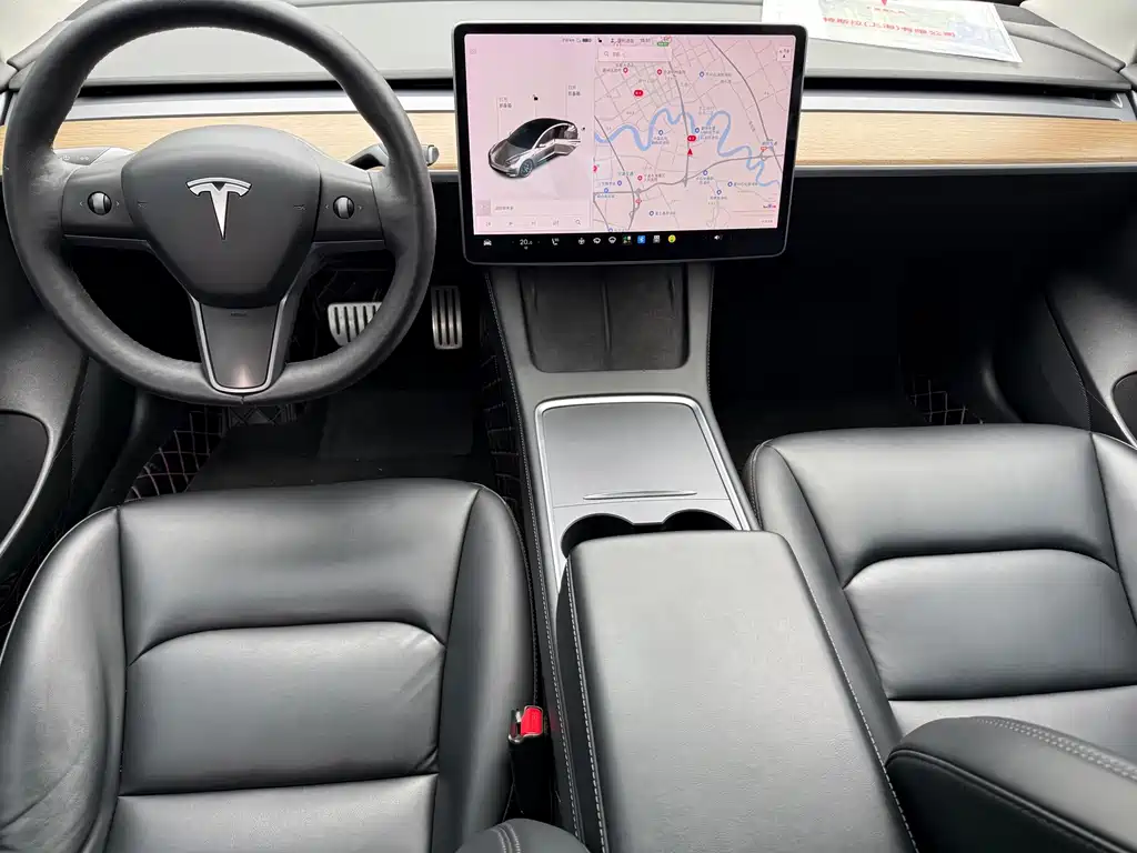 Tesla Model 3 — миниатюра 12