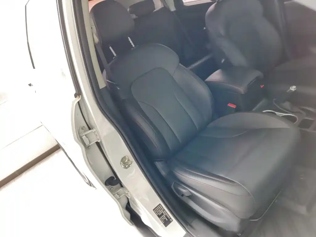 Haval M6 — миниатюра 25
