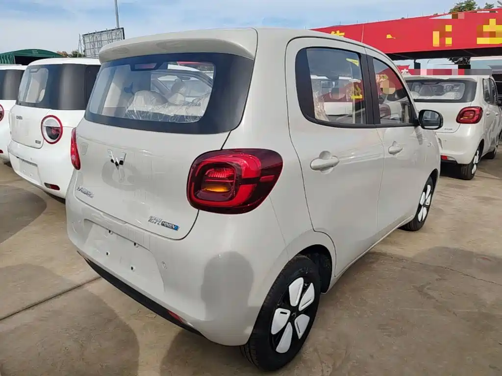 Wuling MINIEV — миниатюра 7