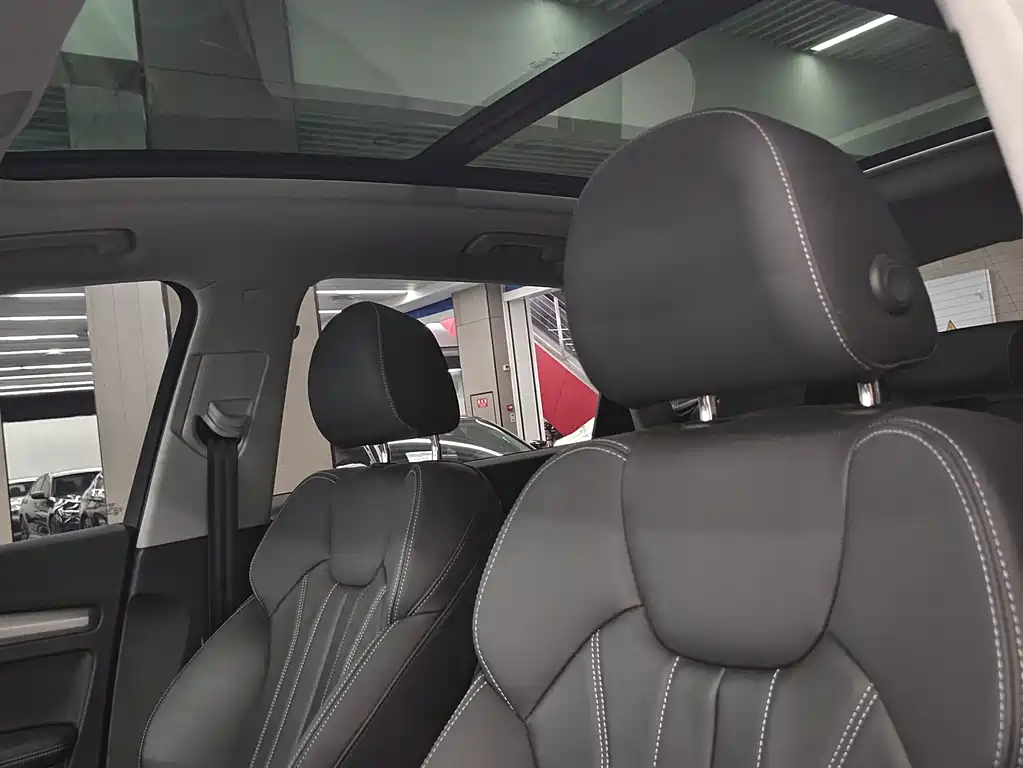 Audi Q5L — миниатюра 5