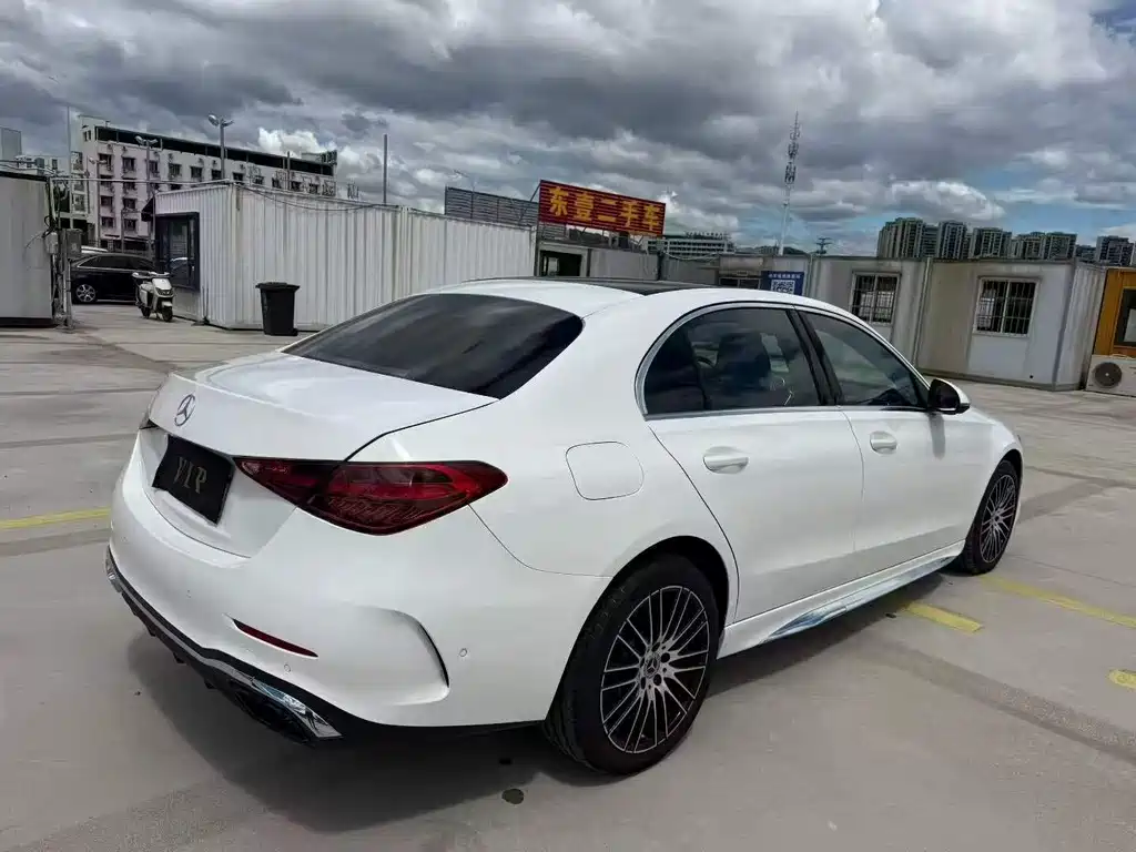 Mercedes-Benz C-Class — миниатюра 7