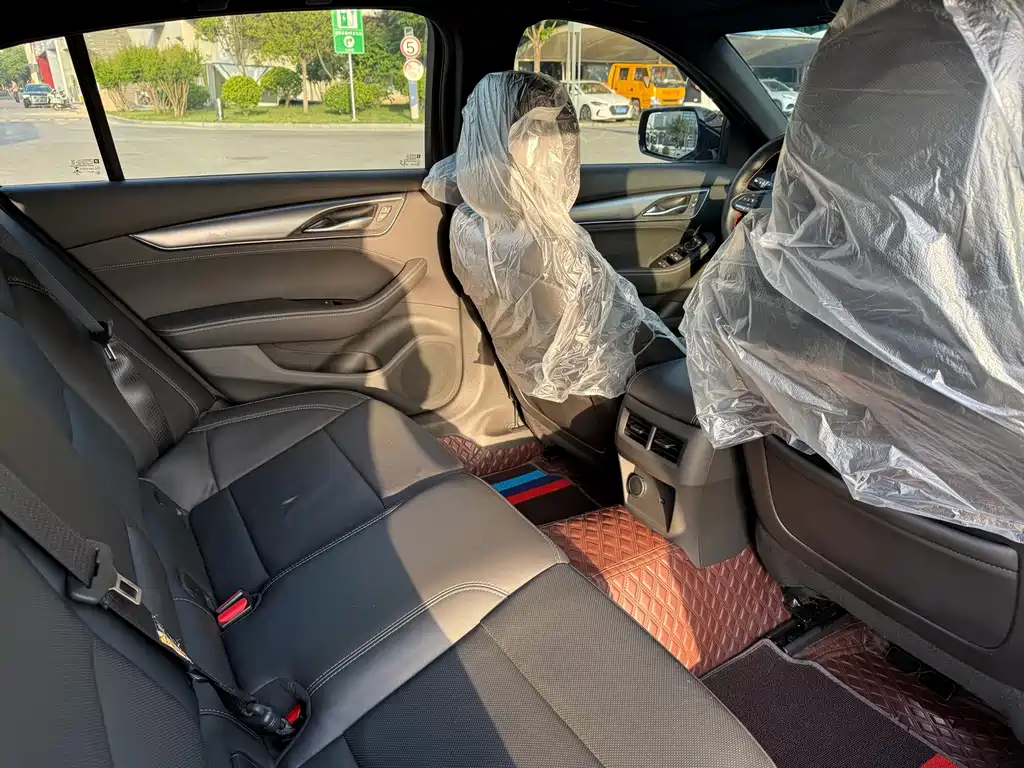 Cadillac CT5 — миниатюра 19