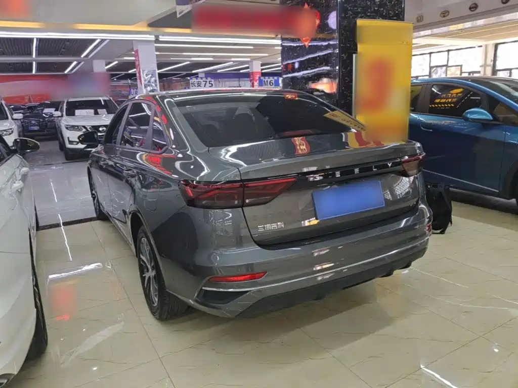 Geely Emgrand — миниатюра 5