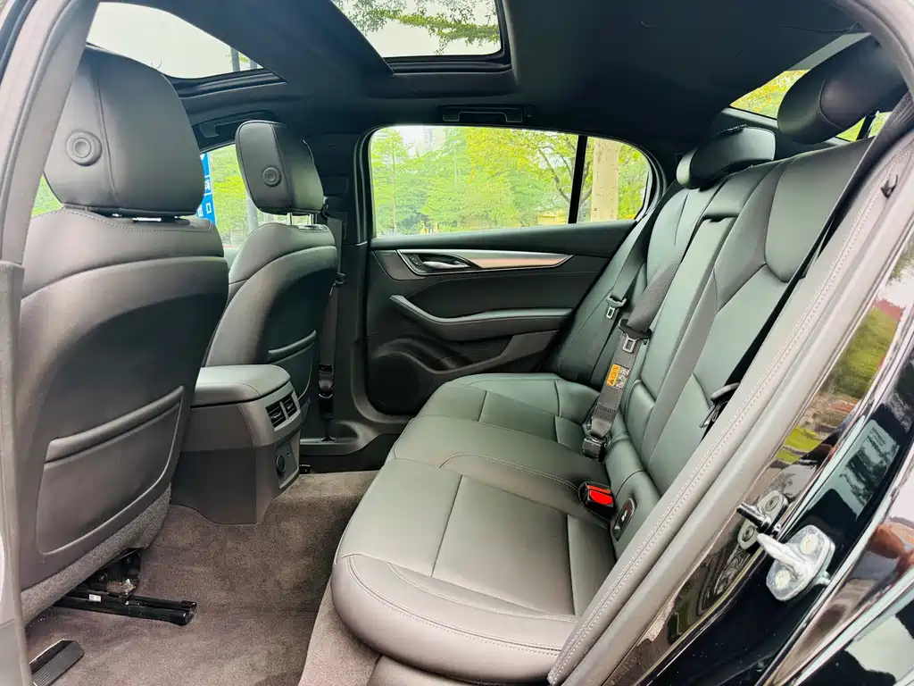 Cadillac CT5 — миниатюра 19