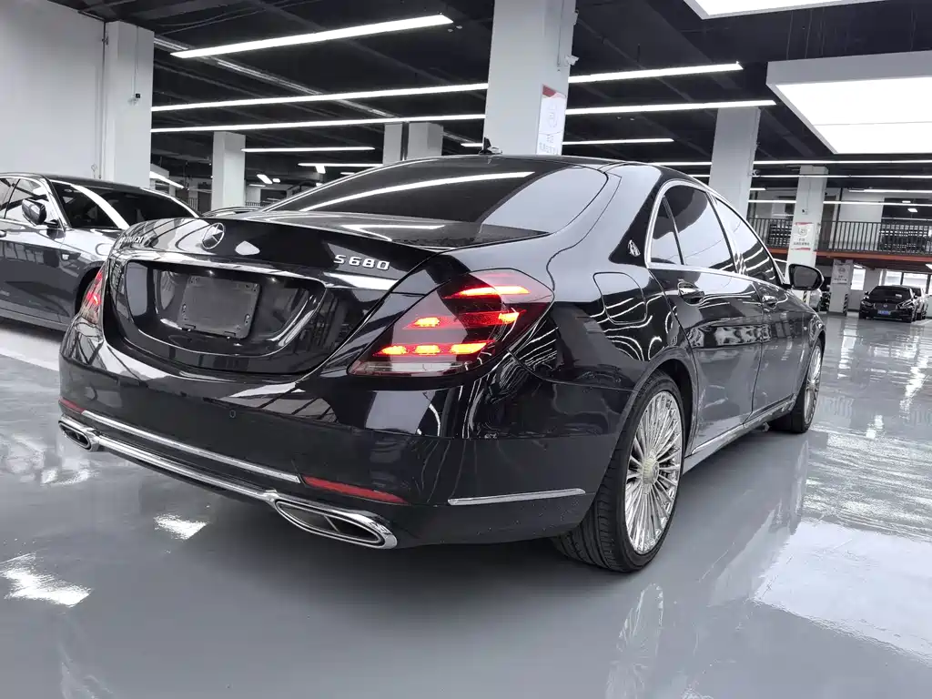 Mercedes-Benz S-Class — миниатюра 21