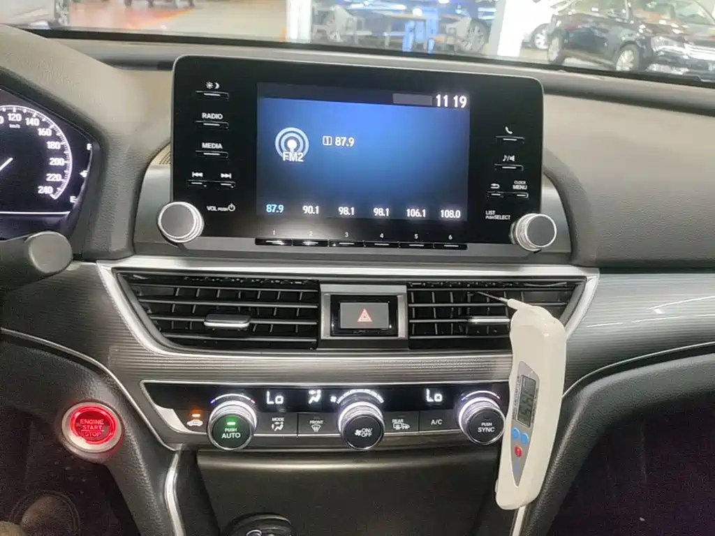 Honda Accord — миниатюра 13