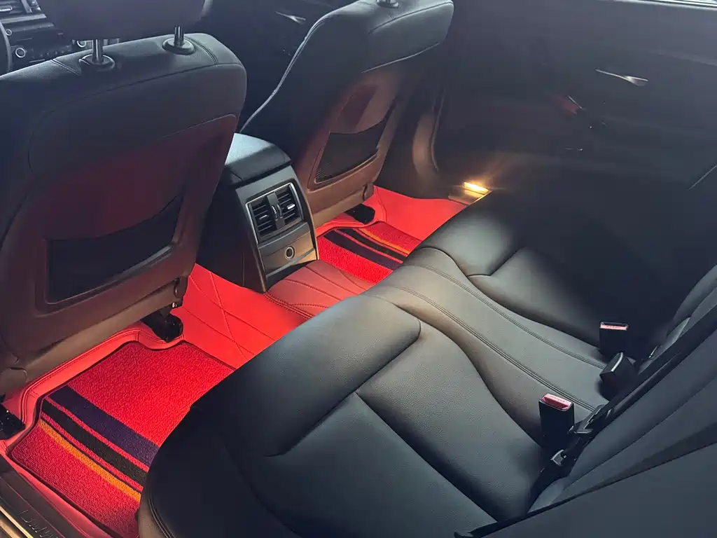 BMW 3 Series — миниатюра 6