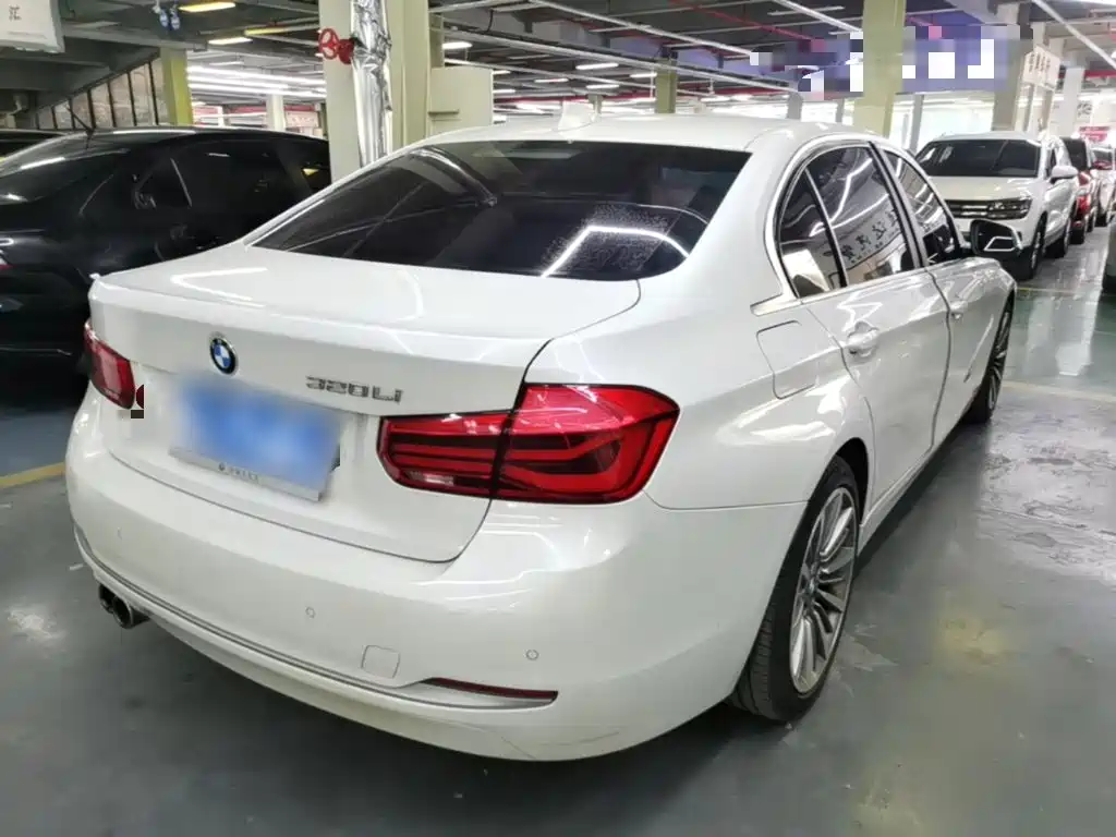BMW 3 Series — миниатюра 7