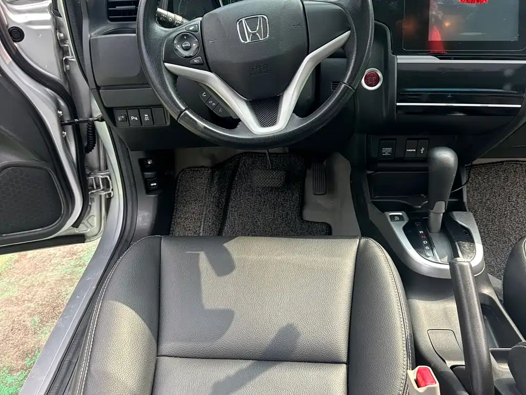 Honda Fit — миниатюра 18