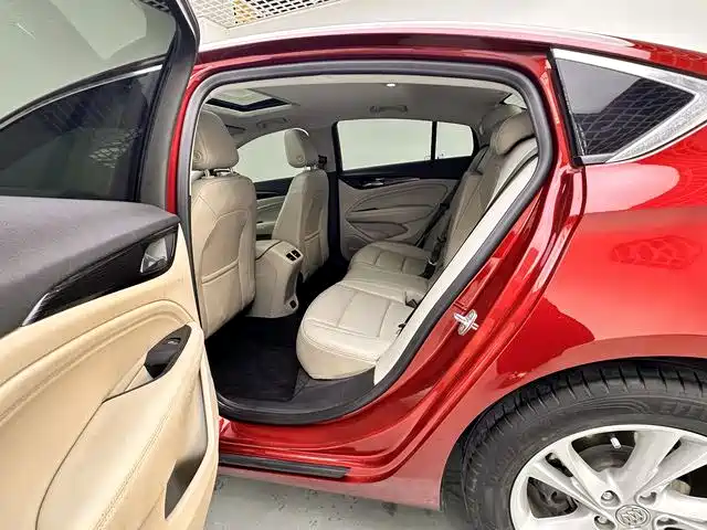 Buick Regal — миниатюра 10