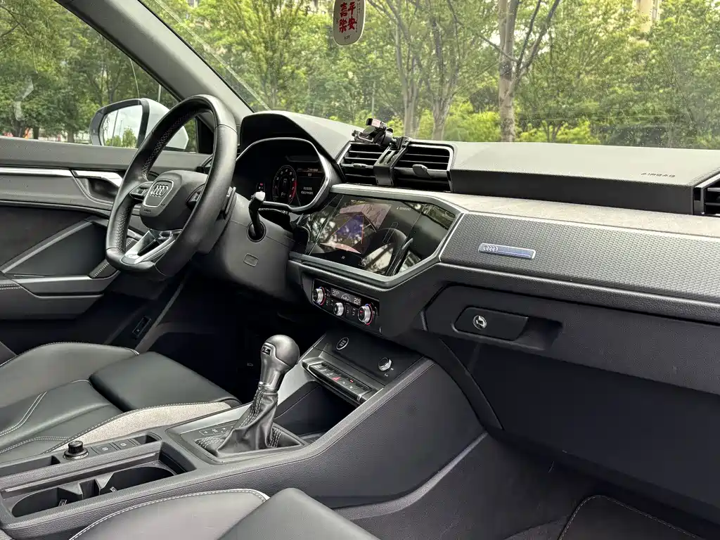 Audi Q3 — миниатюра 8
