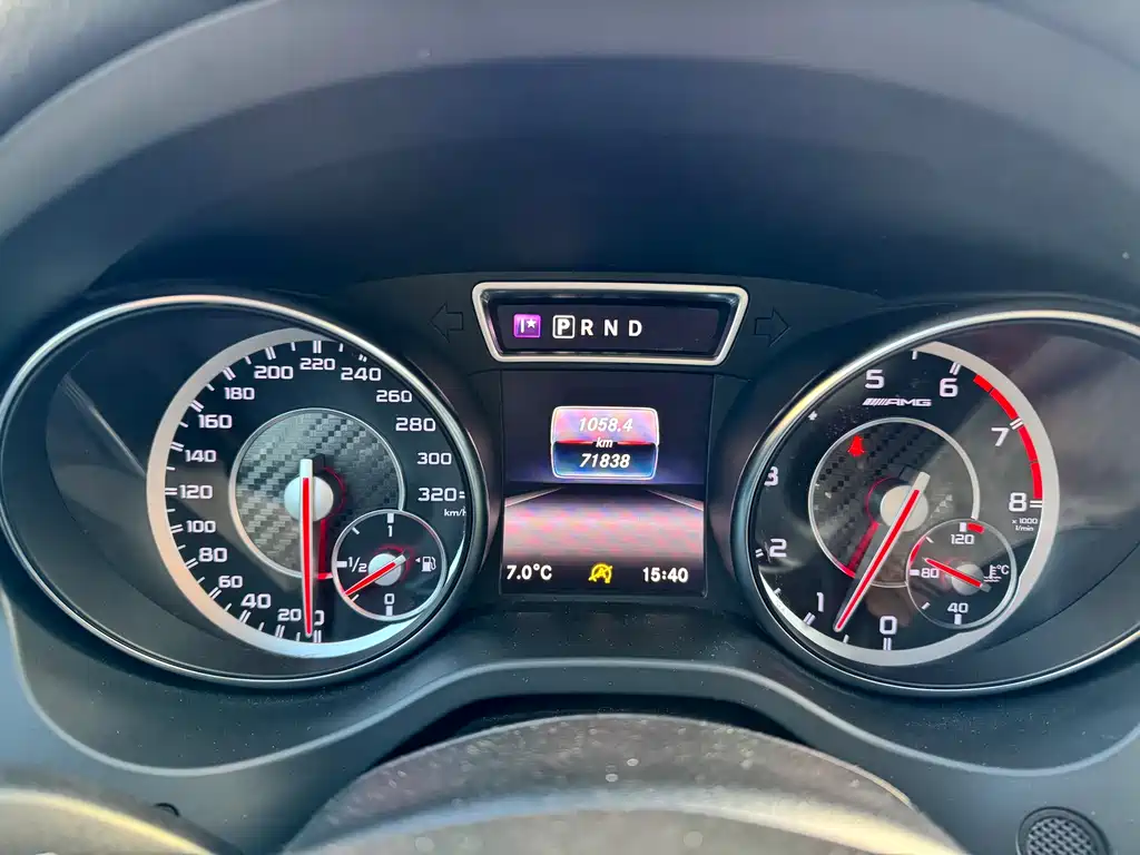 MERCEDES-BENZ GLA AMG